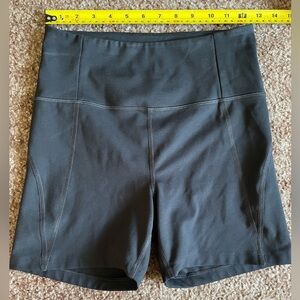Girlfriend Collective high waist spandex workout shorts Size M